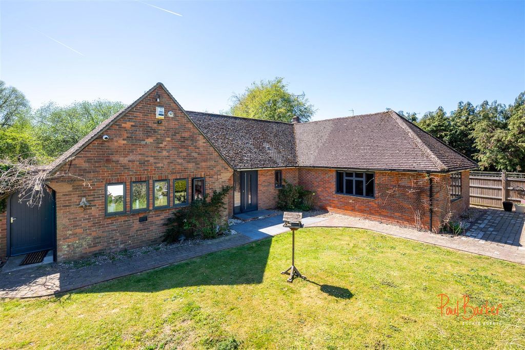 Property photo 1 of 38 260430 - Verbridge, Harpenden Lane, Redbourn - 01