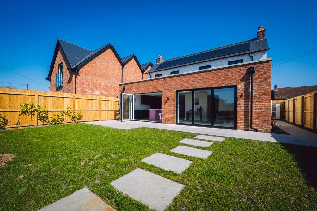 Property photo 2 of 24 Rear Garden