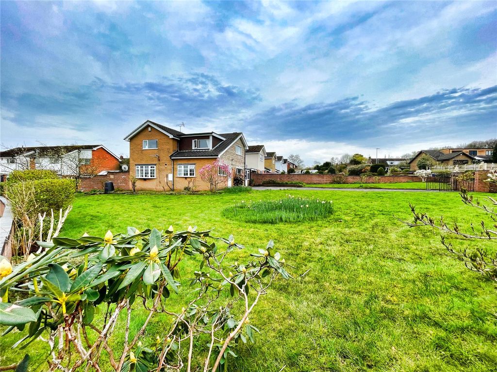 Property photo 1 of 24 Picture No. 14