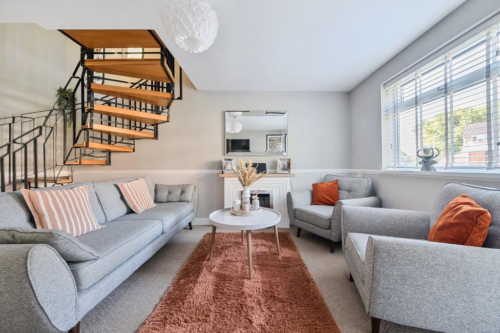 Property photo 3 of 13 8-1336791-8-68Ac2Fdb35B28-8.Jpg