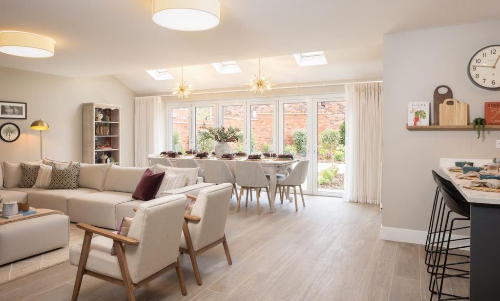 Property photo 3 of 8 Dandara - Zoopla -