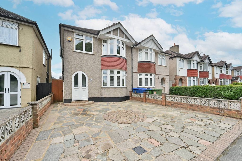 Property photo 1 of 21