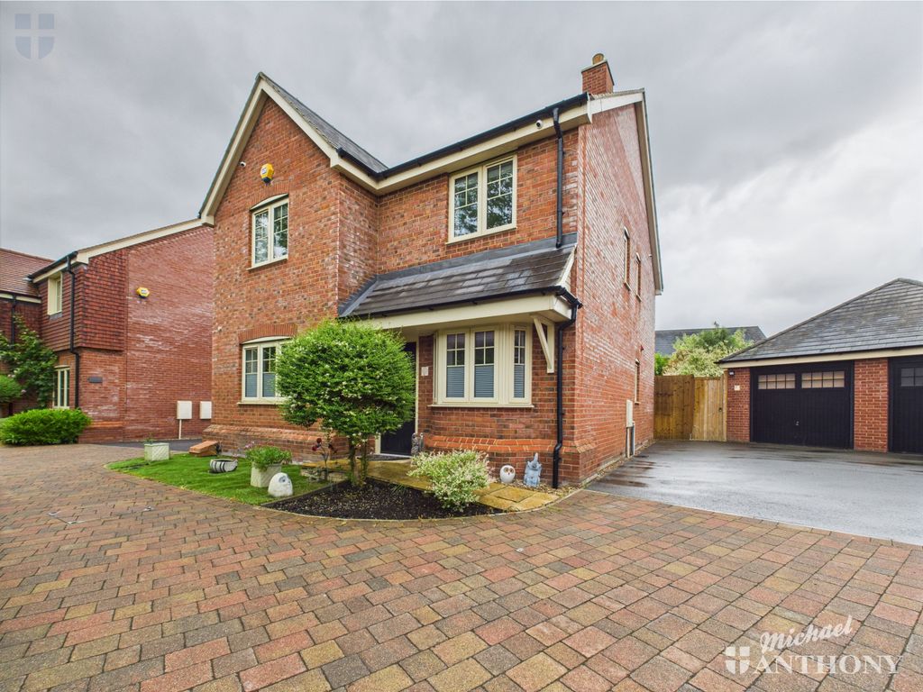 Property photo 1 of 18 Cam03852G0-Pr0298-Still022