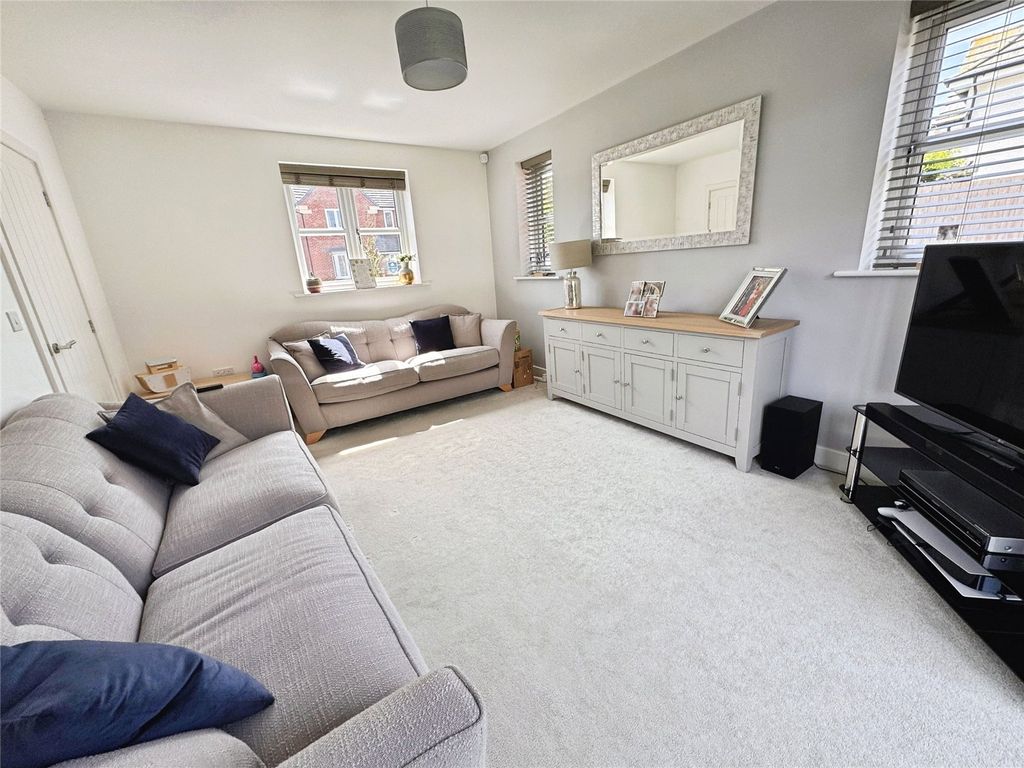 Property photo 3 of 14 Picture No. 05