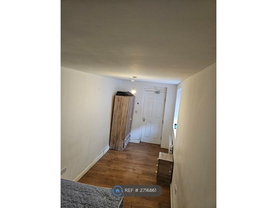 Property photo 3 of 3