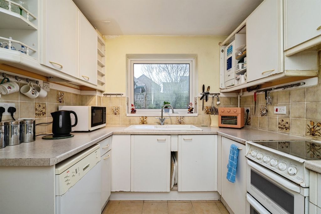 Property photo 3 of 20