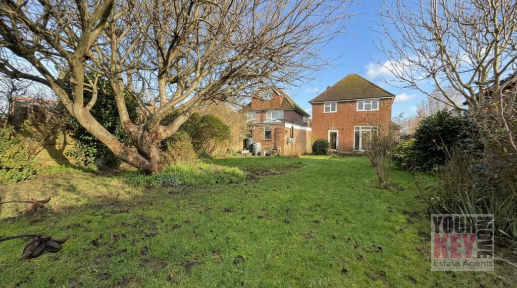 Property photo 2 of 23