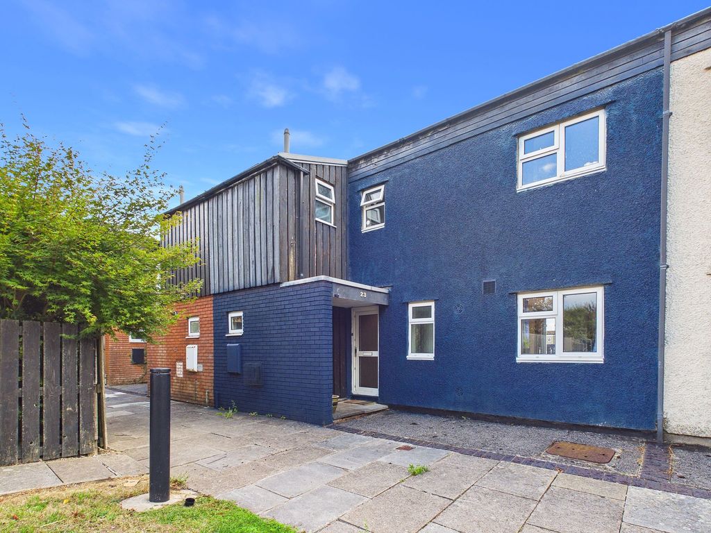 Property photo 1 of 18