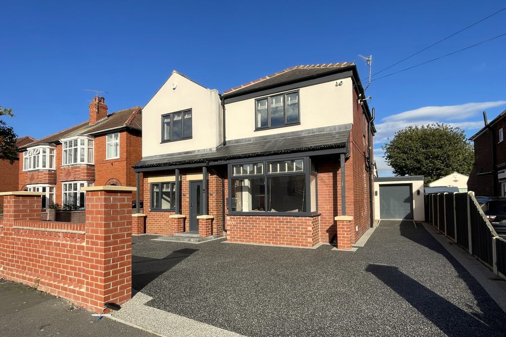 Property photo 1 of 36 1