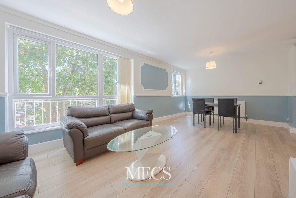 Property photo 2 of 12 4399673