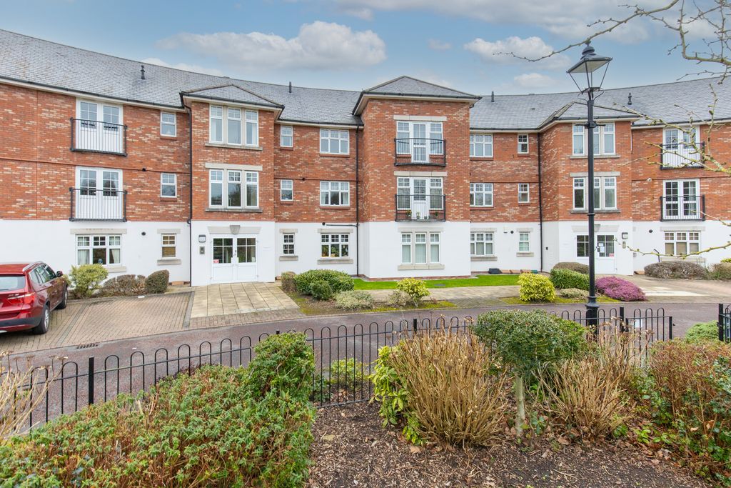 Property photo 1 of 12