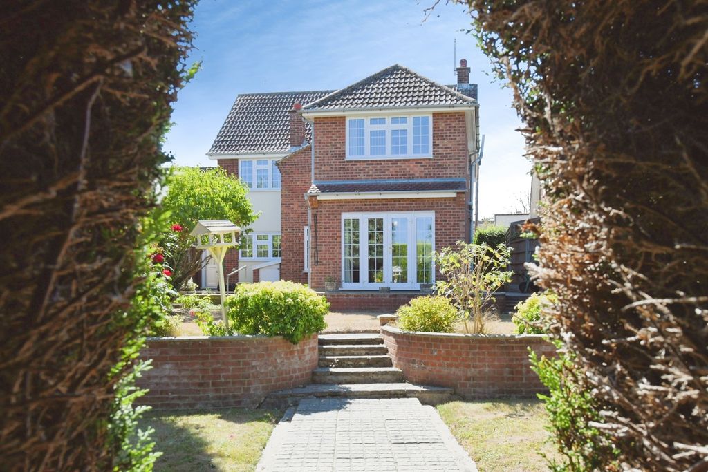 Property photo 2 of 25 Pbox-Img.Jpg