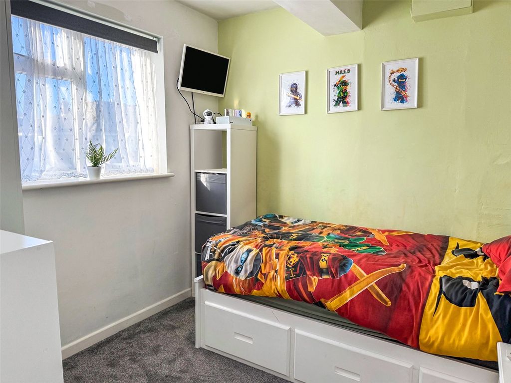 Property photo 3 of 12 Picture No. 04