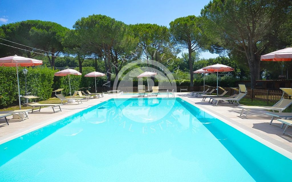 Property photo 2 of 43