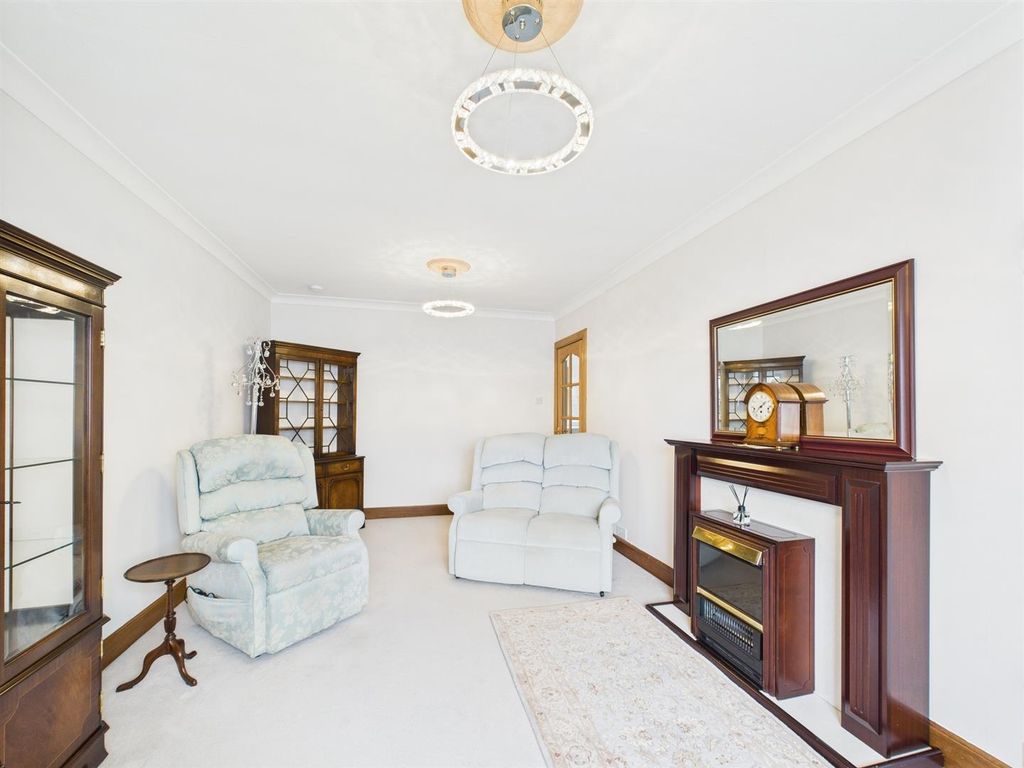 Property photo 3 of 16 Cam01486G0-Pr0790-Still004.Jpg