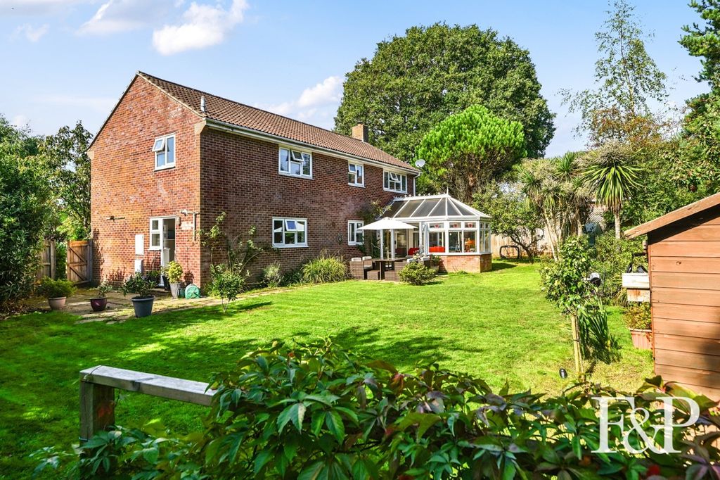 Property photo 3 of 19 4536348