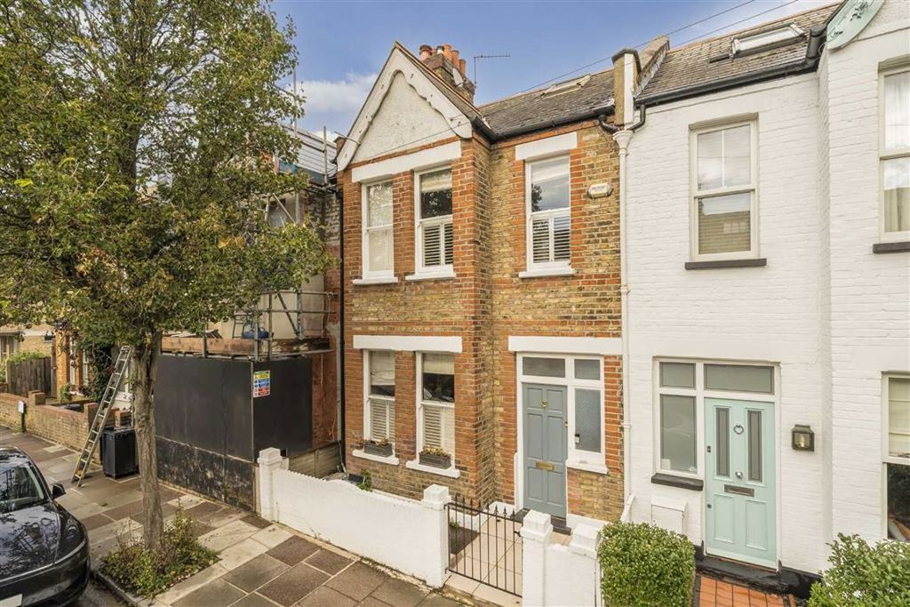 Property photo 1 of 17