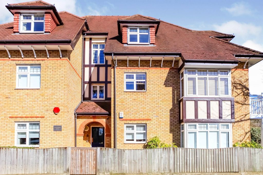 Property photo 1 of 10 Image