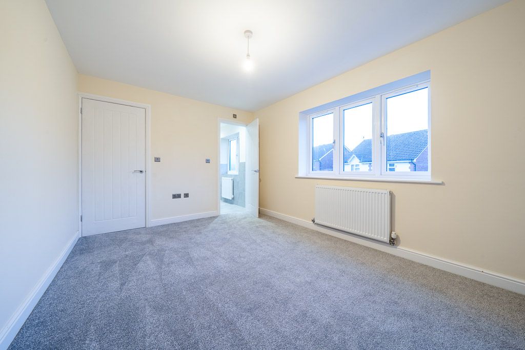 Property photo 3 of 15 Photo 9