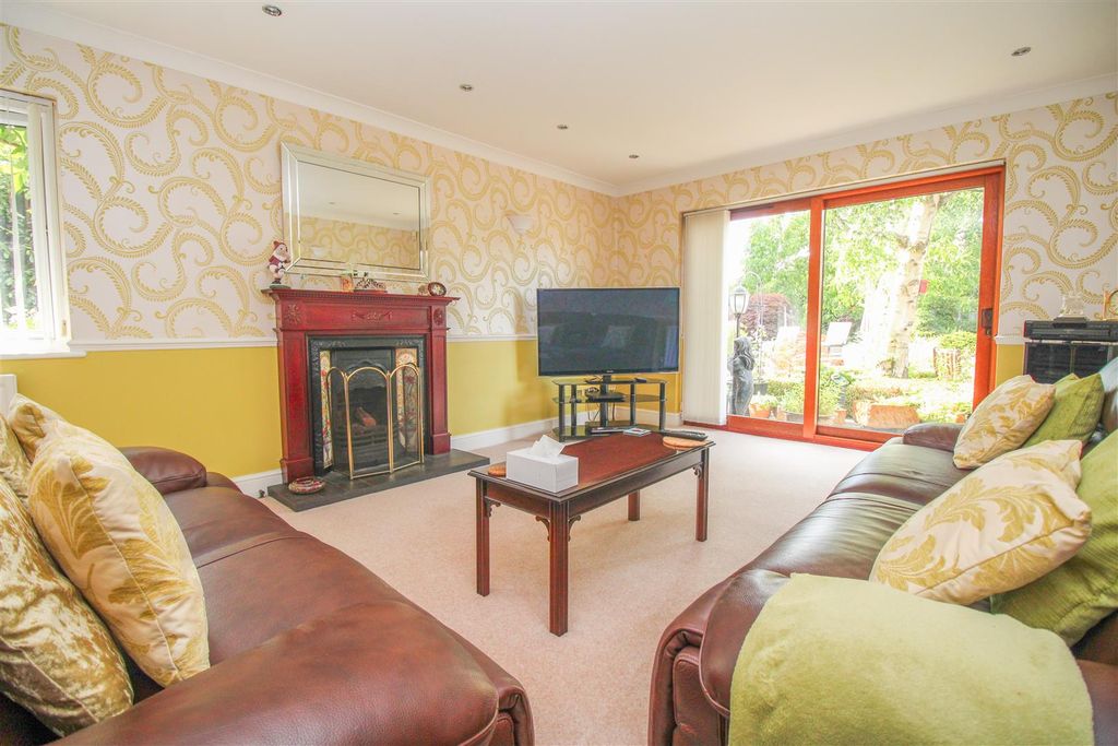 Additional image 4 of 5 bed detached house for saleCommonside Road, Harlow CM18