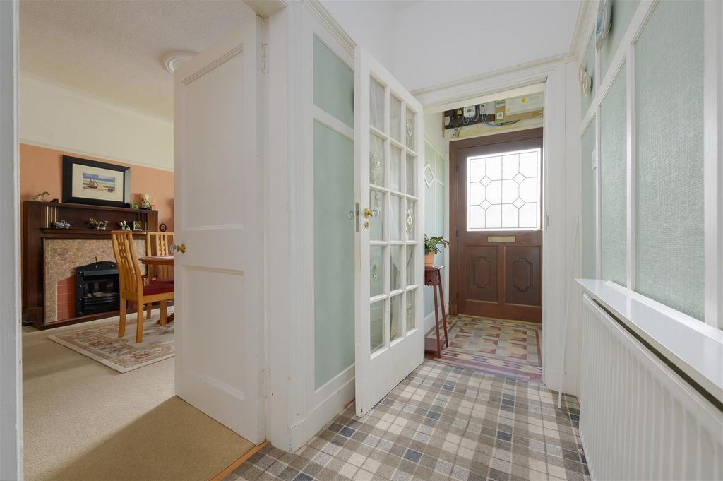 Property photo 3 of 34 31Townhillroad005.Jpg