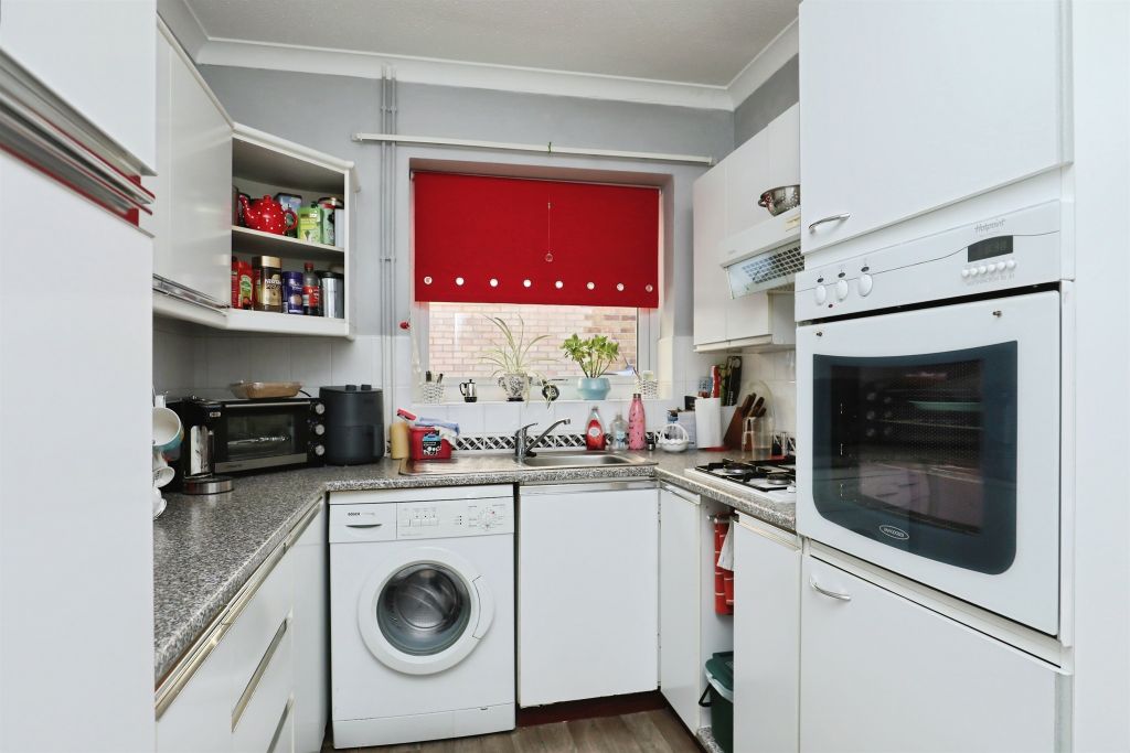 Property photo 3 of 17