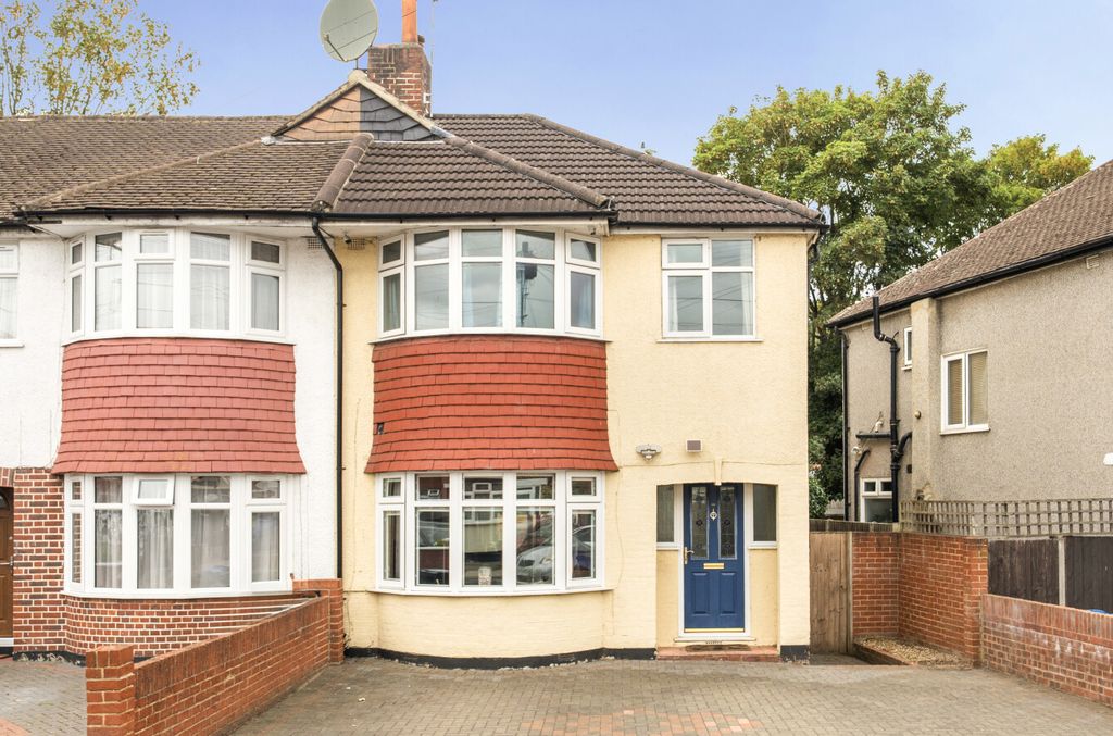 Property photo 1 of 25 External View