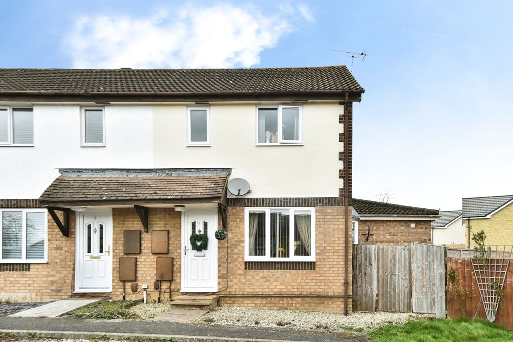 Property photo 1 of 17