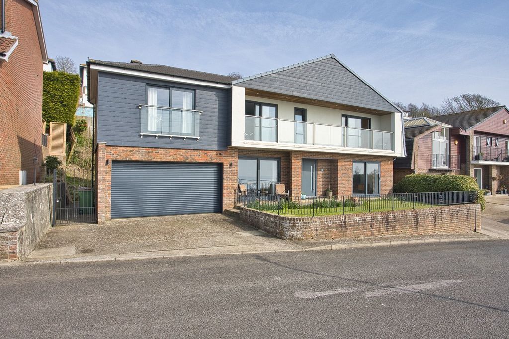 Property photo 1 of 21 Picture 1