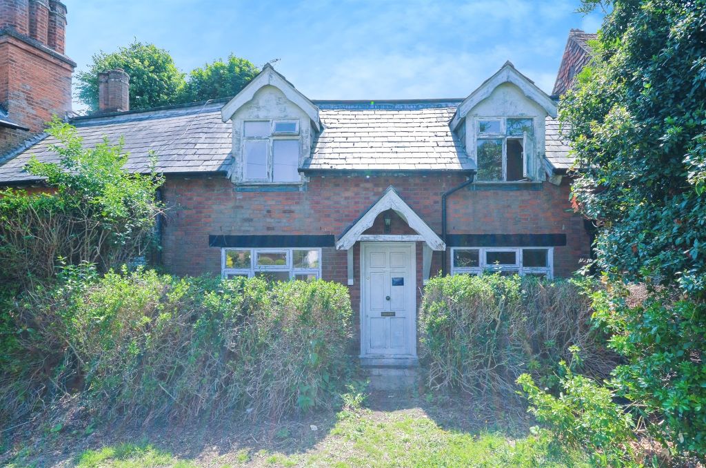 Property photo 1 of 11