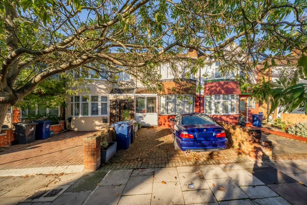 Property photo 1 of 7