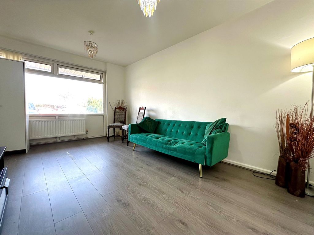 Property photo 3 of 20 Picture No. 18