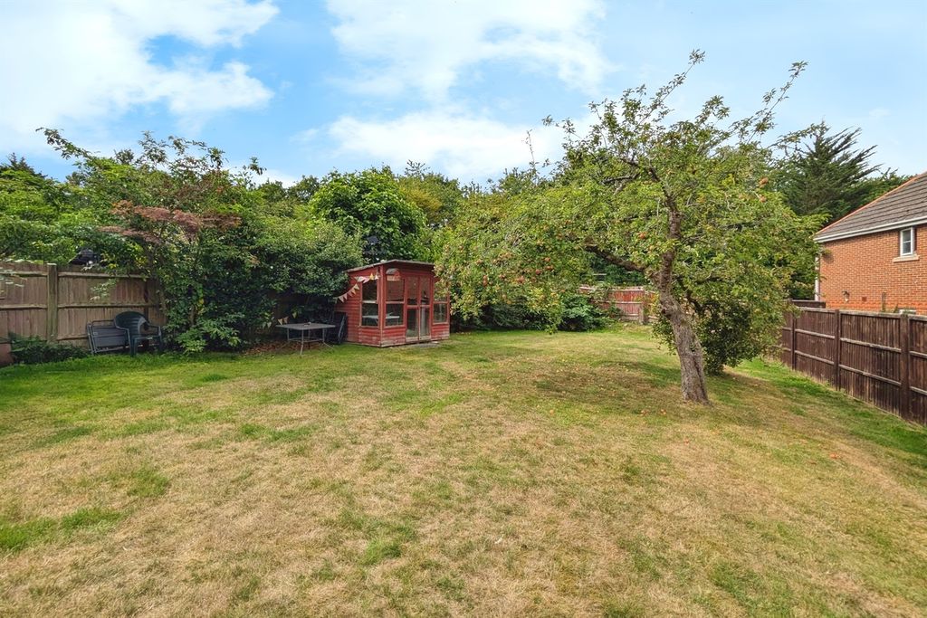 Property photo 2 of 14 (Main)
