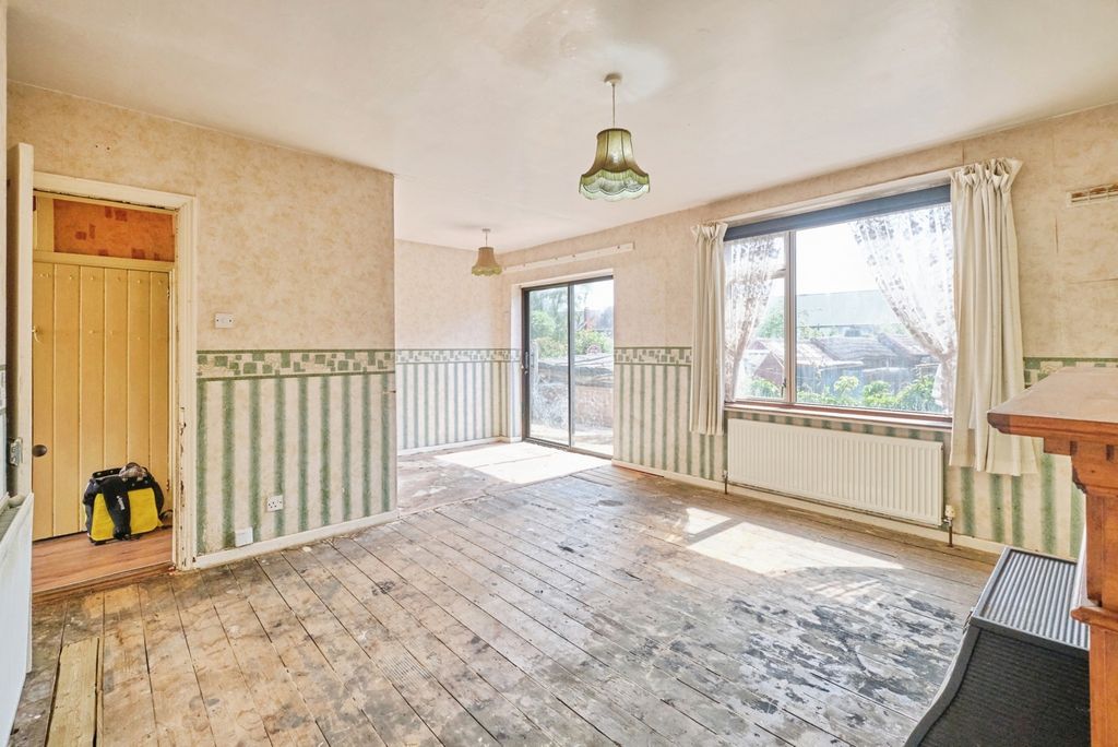 Property photo 2 of 21 Pbox-Img.Jpg