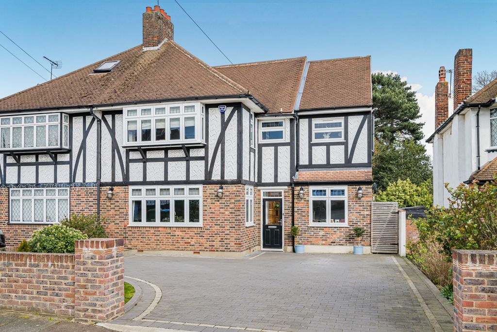 Property photo 1 of 34 Front