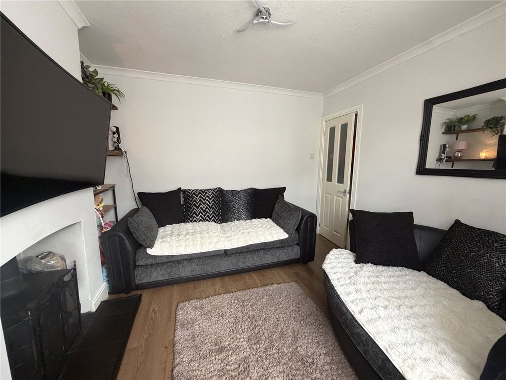 Property photo 3 of 14 Picture No. 46