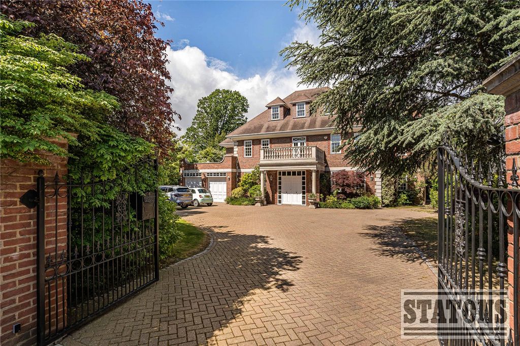 Property photo 2 of 37 Picture No. 87
