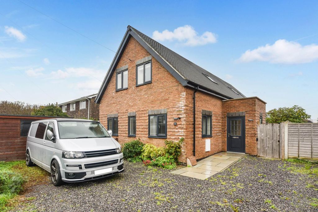 Property photo 1 of 26