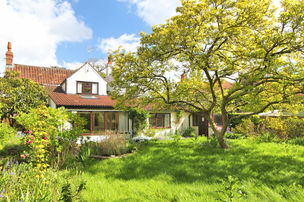 Property photo 3 of 21