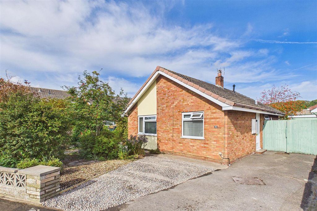 Property photo 1 of 18