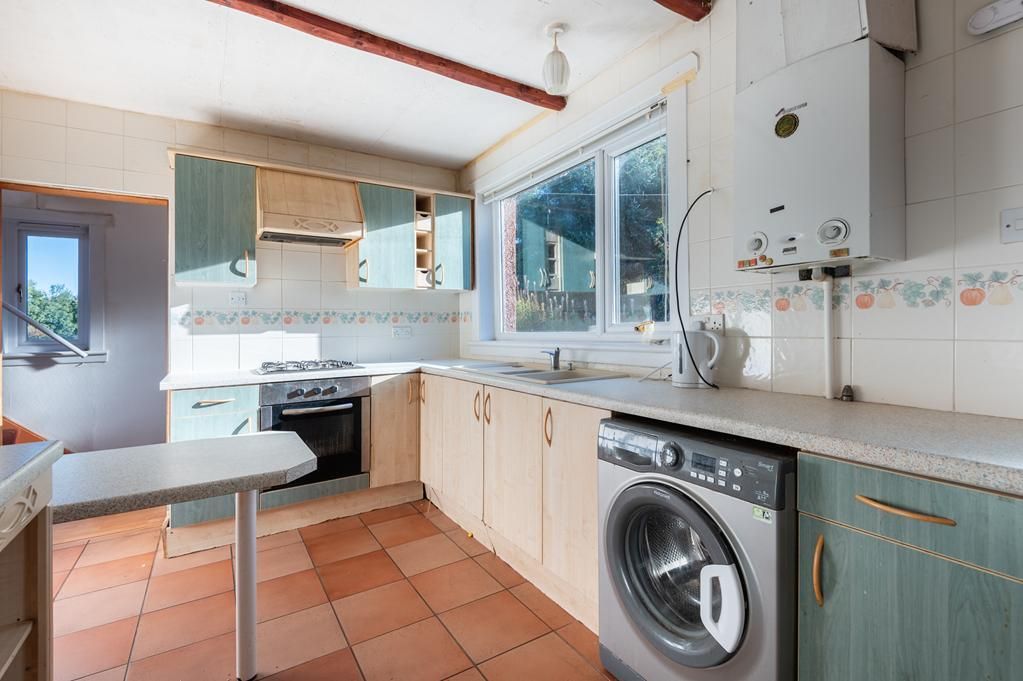 Property photo 2 of 16 Lev1504Pem Kitchen.Jpg
