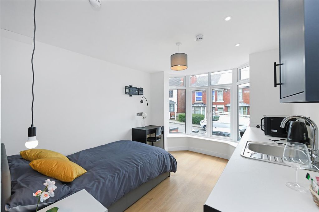 Property photo 3 of 24 3Meadowave-74.Jpg