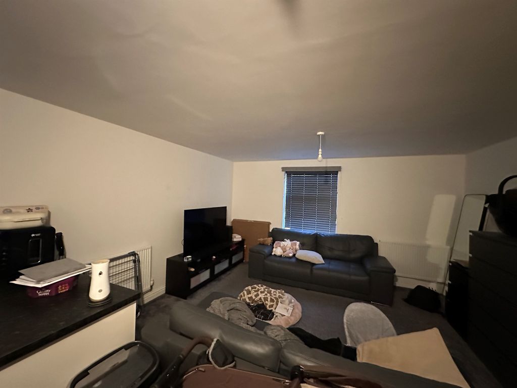 Property photo 2 of 6