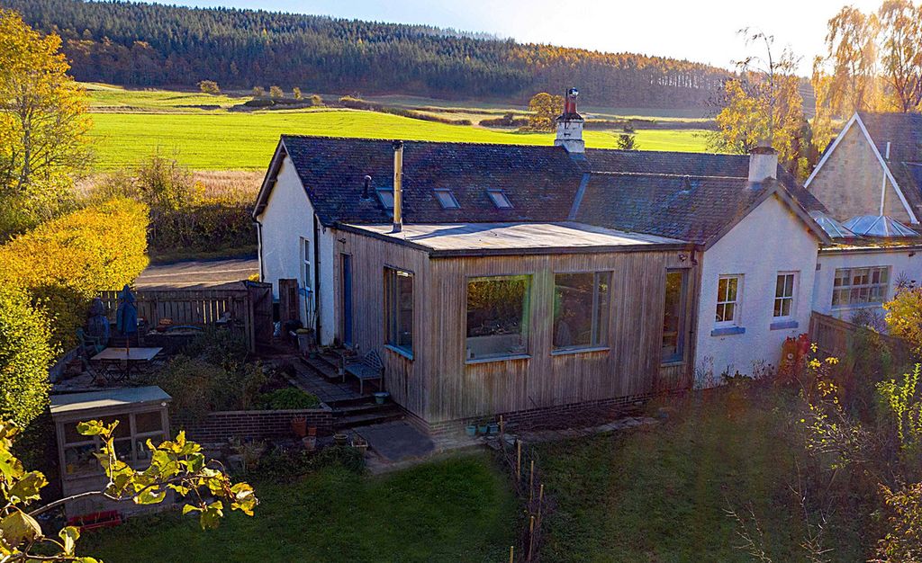 Property photo 1 of 23