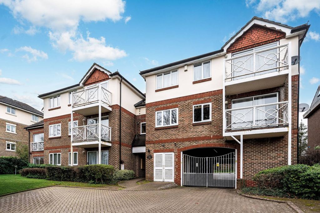 Property photo 2 of 14