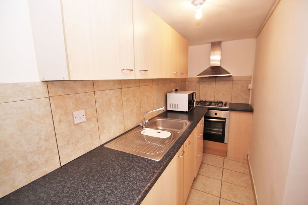 Property photo 2 of 4
