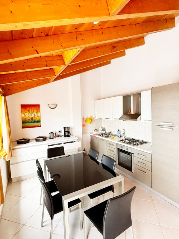 Property photo 3 of 13 Kitchen: Ocean View 2 Bed Penthouse, Beachside