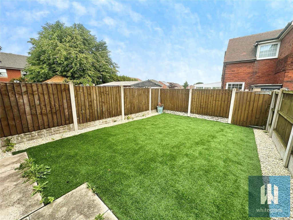 Property photo 2 of 24 Picture No. 16