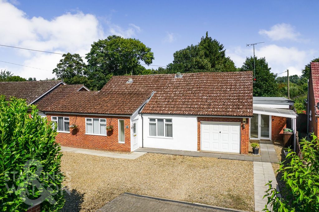 Property photo 1 of 33