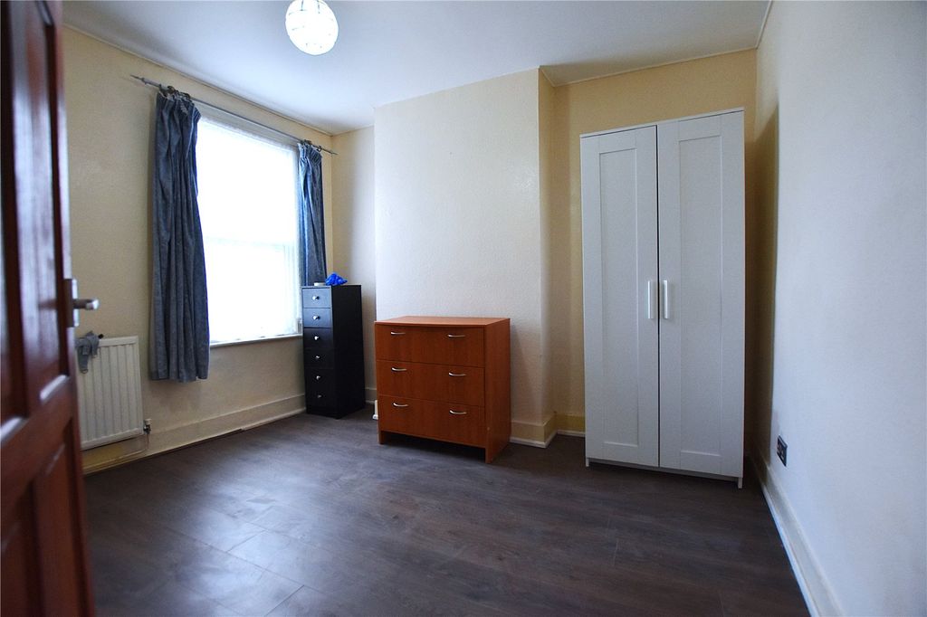 Property photo 3 of 9 Picture No. 20